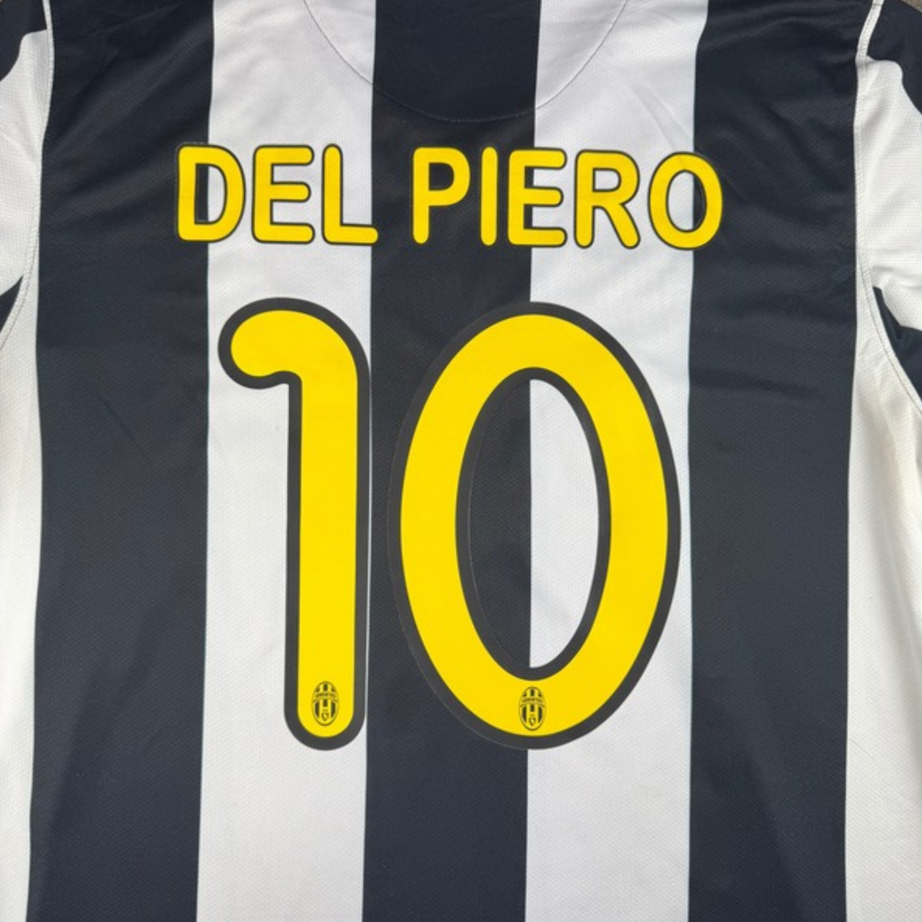 Detail bedrukking Del Piero rugnummer 10 op 2008-09 Juventus Thuis shirt