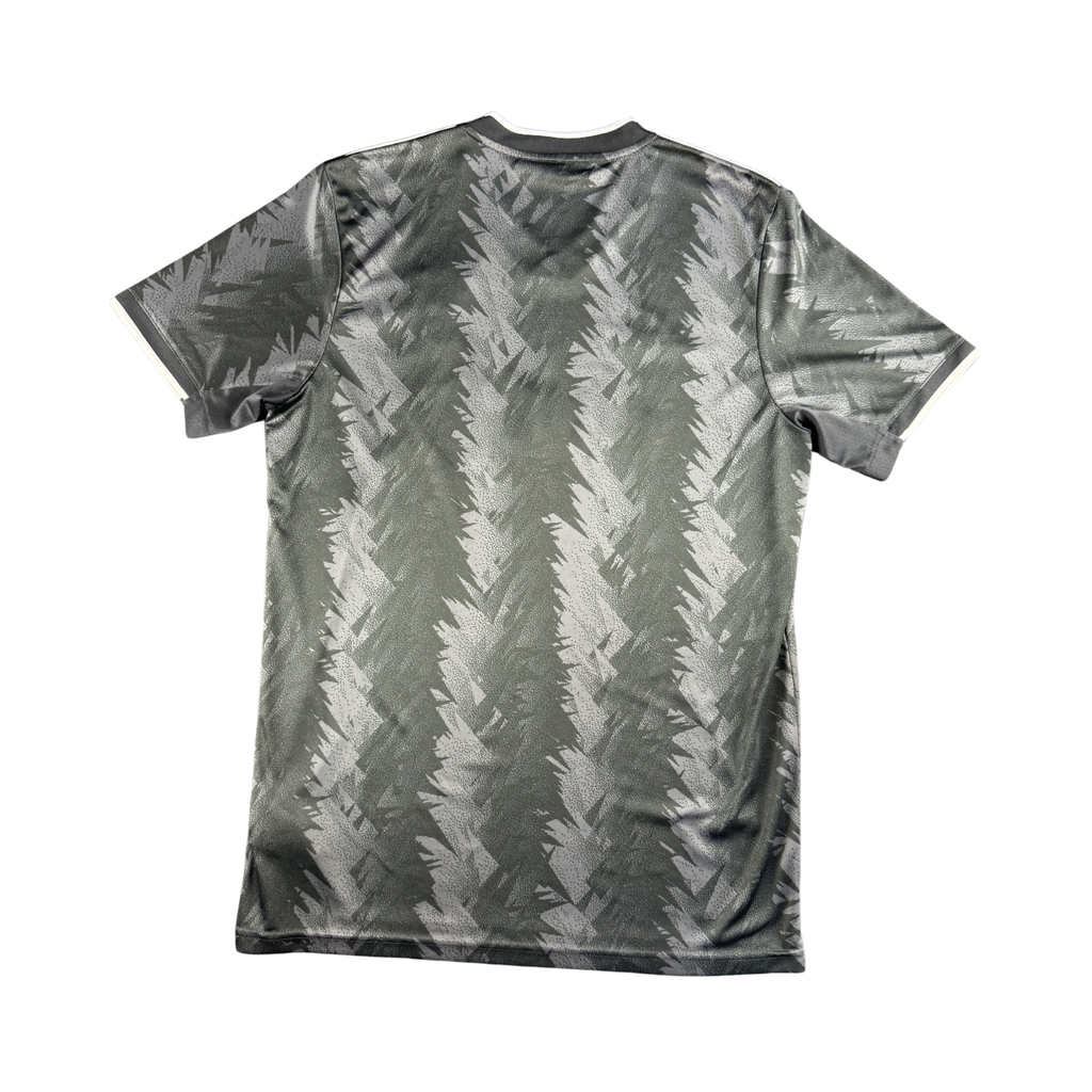 Titel: 2022-23 Juventus Uit Shirt (M)